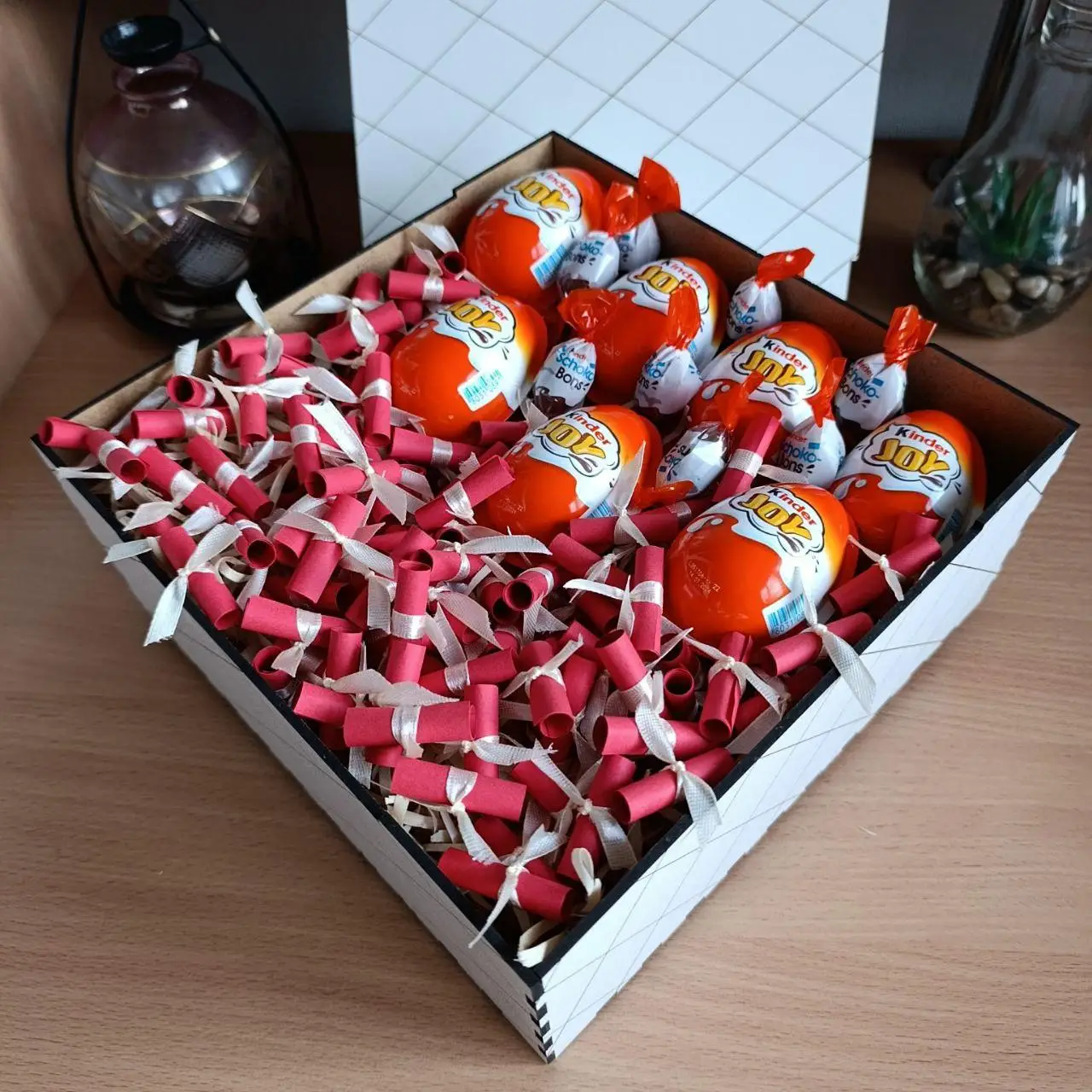 Бокс із Kinder JOY та 101 причина «Чому я тебе люблю» для дівчини (ar169) Подарунковий набір без топеру - Зображення 4