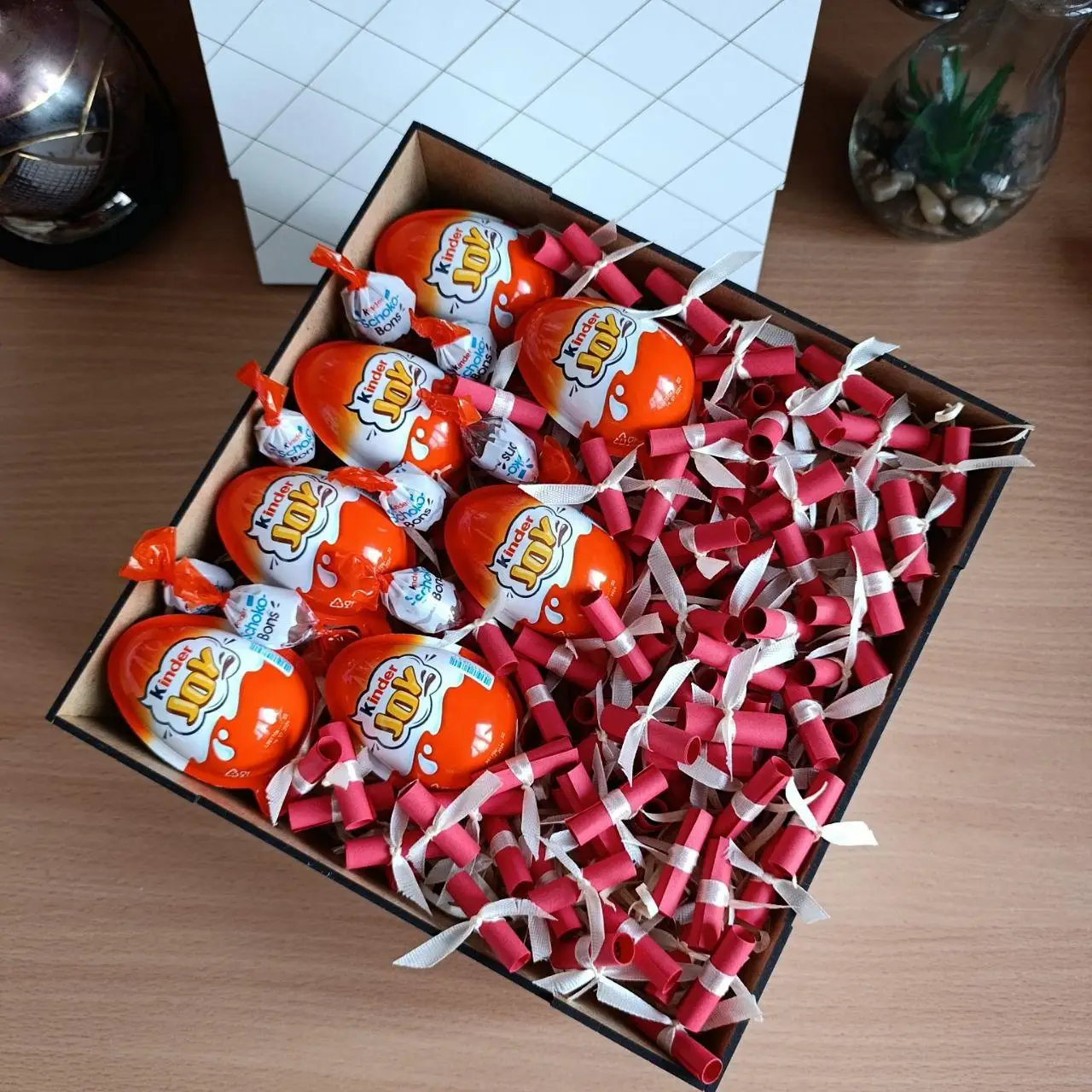 Бокс із Kinder JOY та 101 причина «Чому я тебе люблю» для дівчини (ar169) Подарунковий набір без топеру - Зображення 5