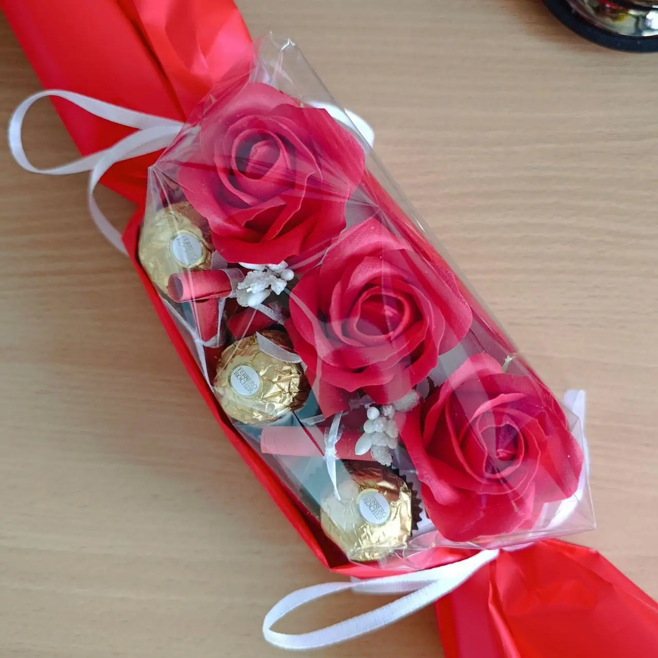 Набір з цукерками трояндами та 11 причинами чому я тебе кохаю на день закоханих 8 березня день народження (ar194)