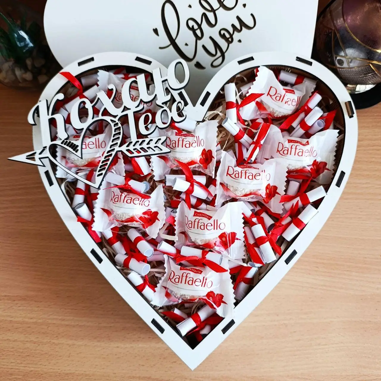 Подарунковий набір із цукерок Raffaello і 101 причини чому я тебе кохаю для дівчини (ar214)