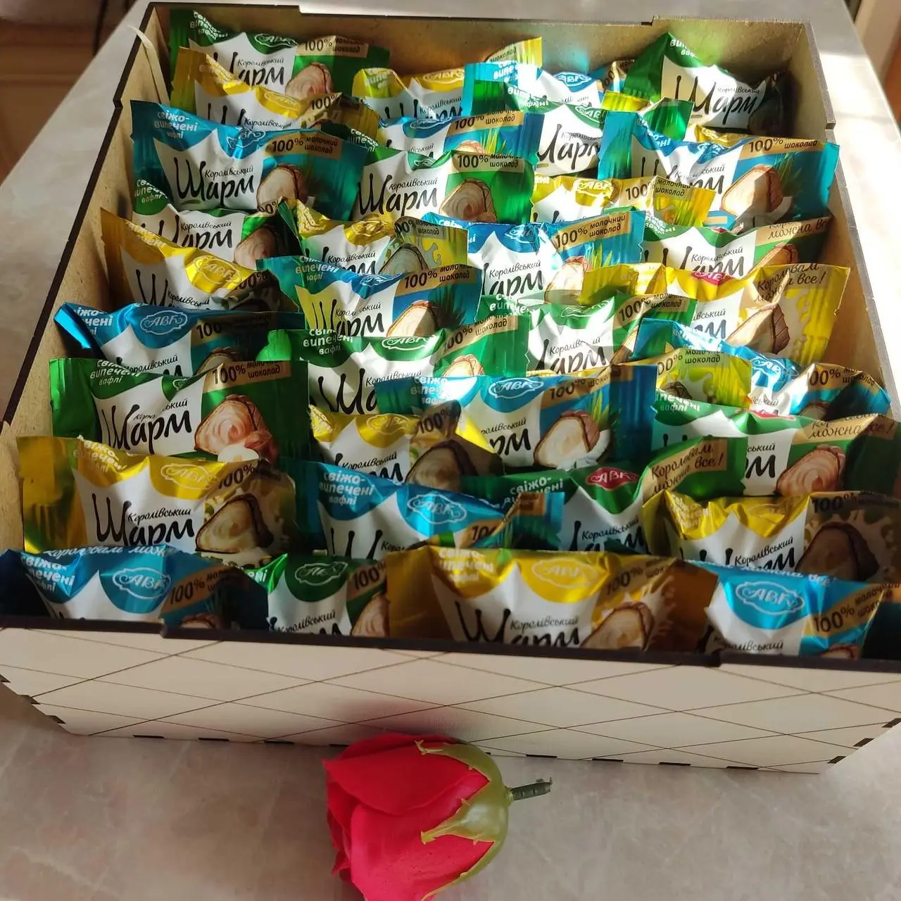 Бокс з цукерками шарм для дівчини або дитини (ar50)