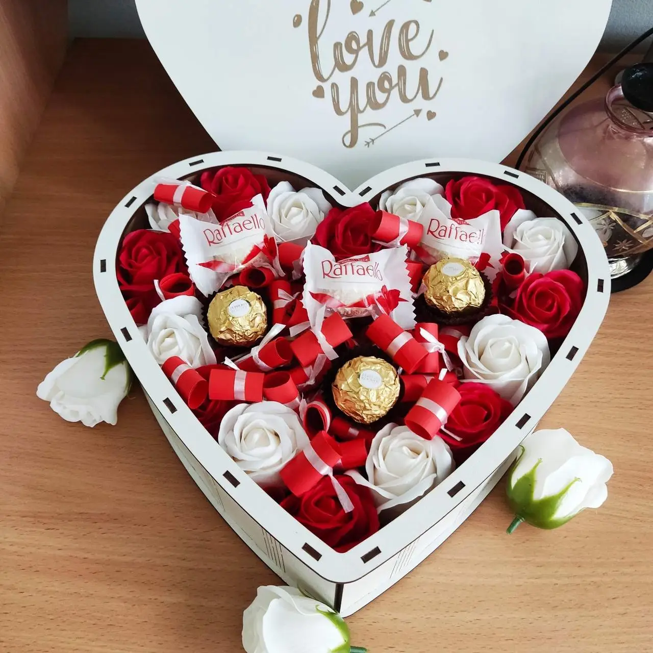 Бокс з цукерками і 101 причиною «Чому я тебе кохаю» (ar52)