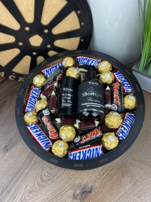 Бокс з цукерками та косметикою для чоловіка на день народження новий рік день закоханих (box57)