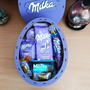 Подарунковий бокс мілка із солодощами для дитини або дівчини на день народження новий рік 8 березня (ar256)