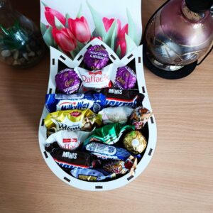 Бокс з цукерками для дівчини або дитини на день народження день закоханих 8 березня (ar281)