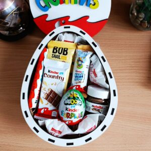 Бокс кіндер із солодощами для дитини або дівчини на день народження свято (ar276)