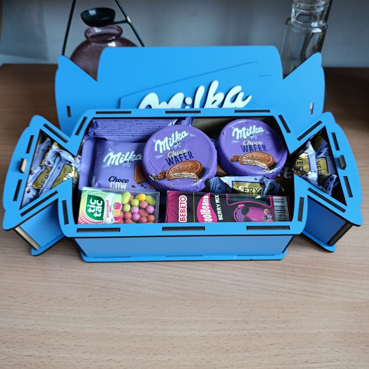 Бокс мілка з цукерками для дівчини або дитини на день народження новий рік різдво день закоханих 8 березня (ar292) - Зображення 4