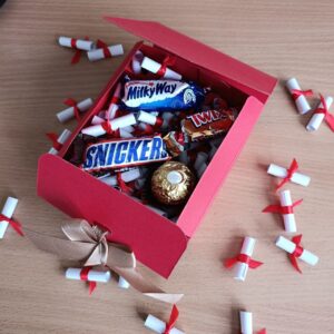 Подарунковий бокс з цукерками та 101 причиною чому я тебе кохаю для хлопця на день народження день закоханих свято (ar306)