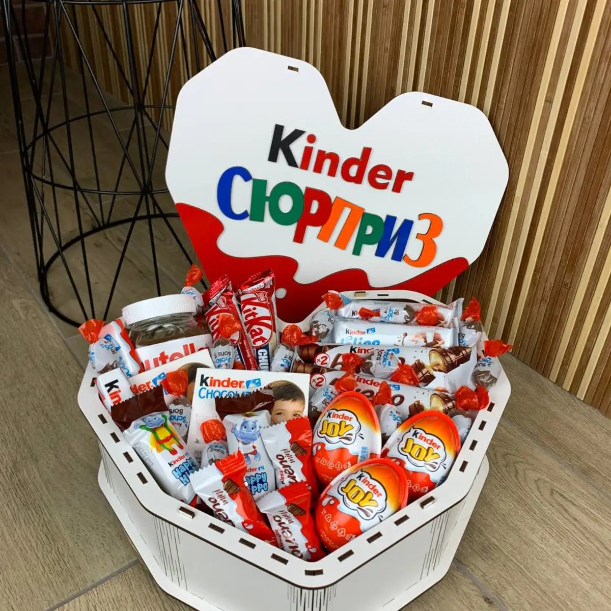 Подарунковий бокс кіндер із солодощів для дівчини або дитини на новий рік різдво день народження (box38) - Зображення 3